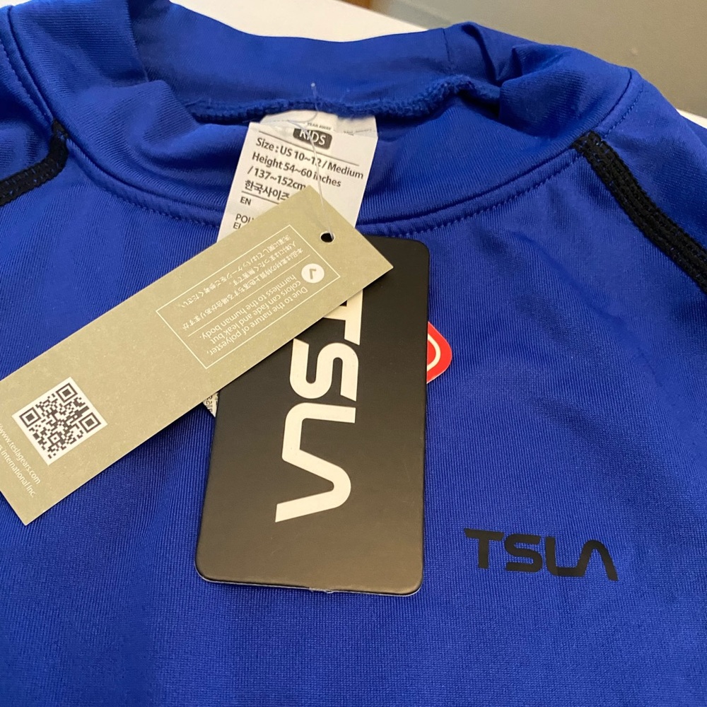TSLA Progressive Sports Gear OverHeat Boys Lo g Sleeve Shirt Size 10-12-Medium